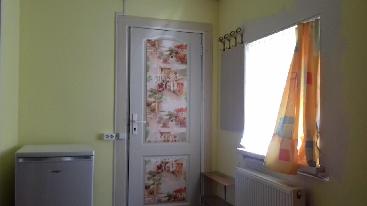 Avotu Stabu Private Flats In A Separate House For One Or Couple Riga Luaran gambar